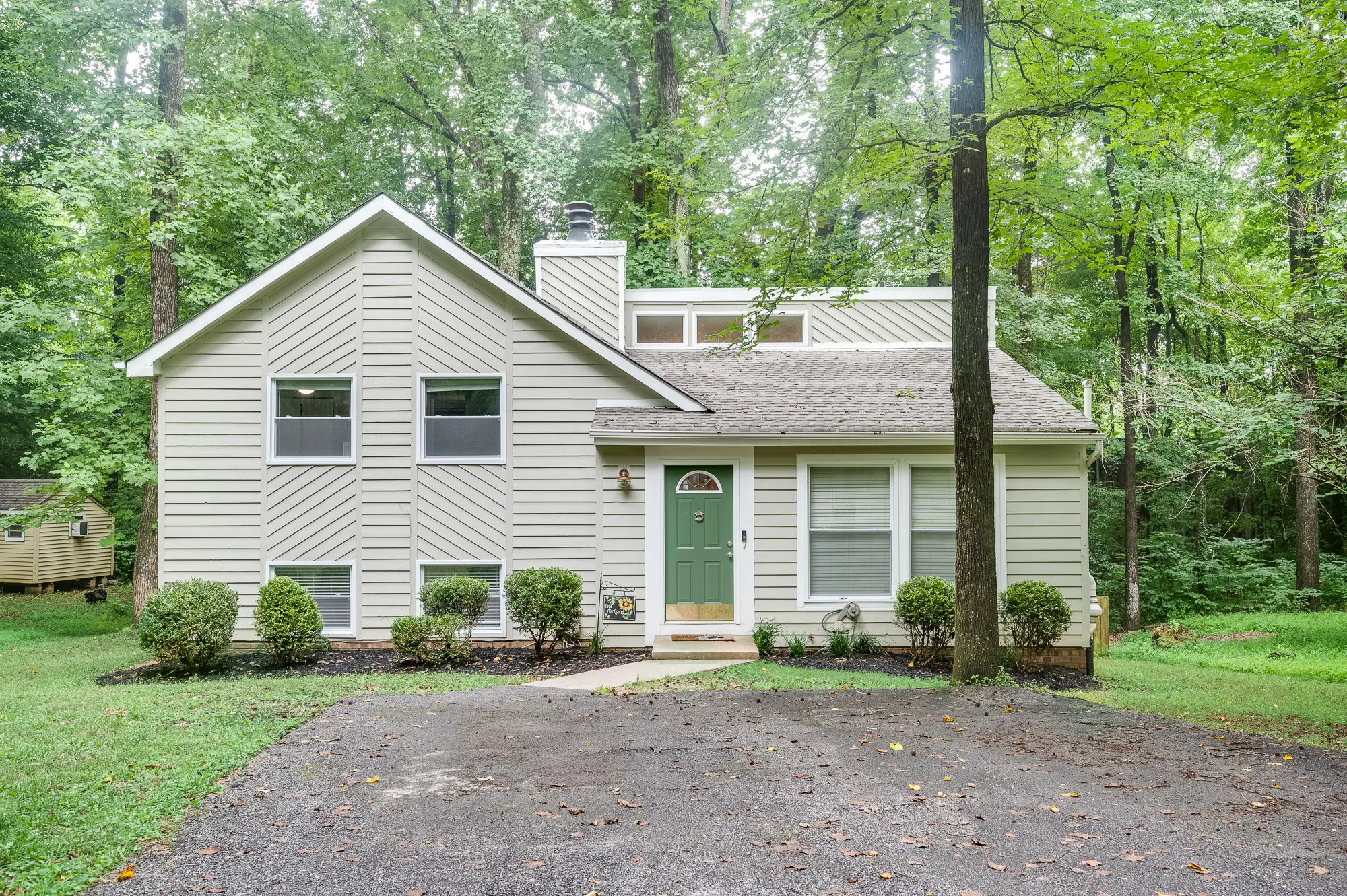 MLS #2418618 home for sale in Chesterfield